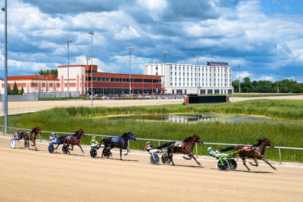 Running Aces Hotel & Casino, Trademark Collection By Wyndham Forest Lake Esterno foto